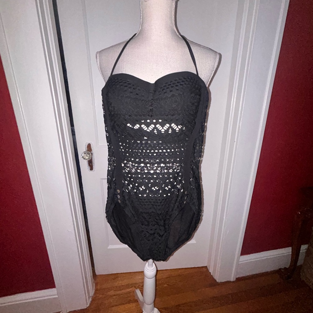 Womens Robin Piccone Elegant Black Lace swimsuit size 8